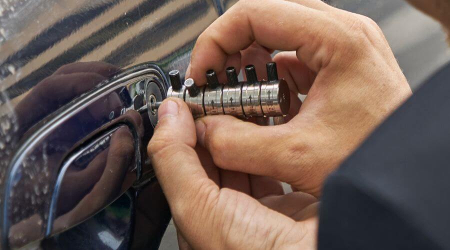 Local Siding Services in Round Mountain, CA